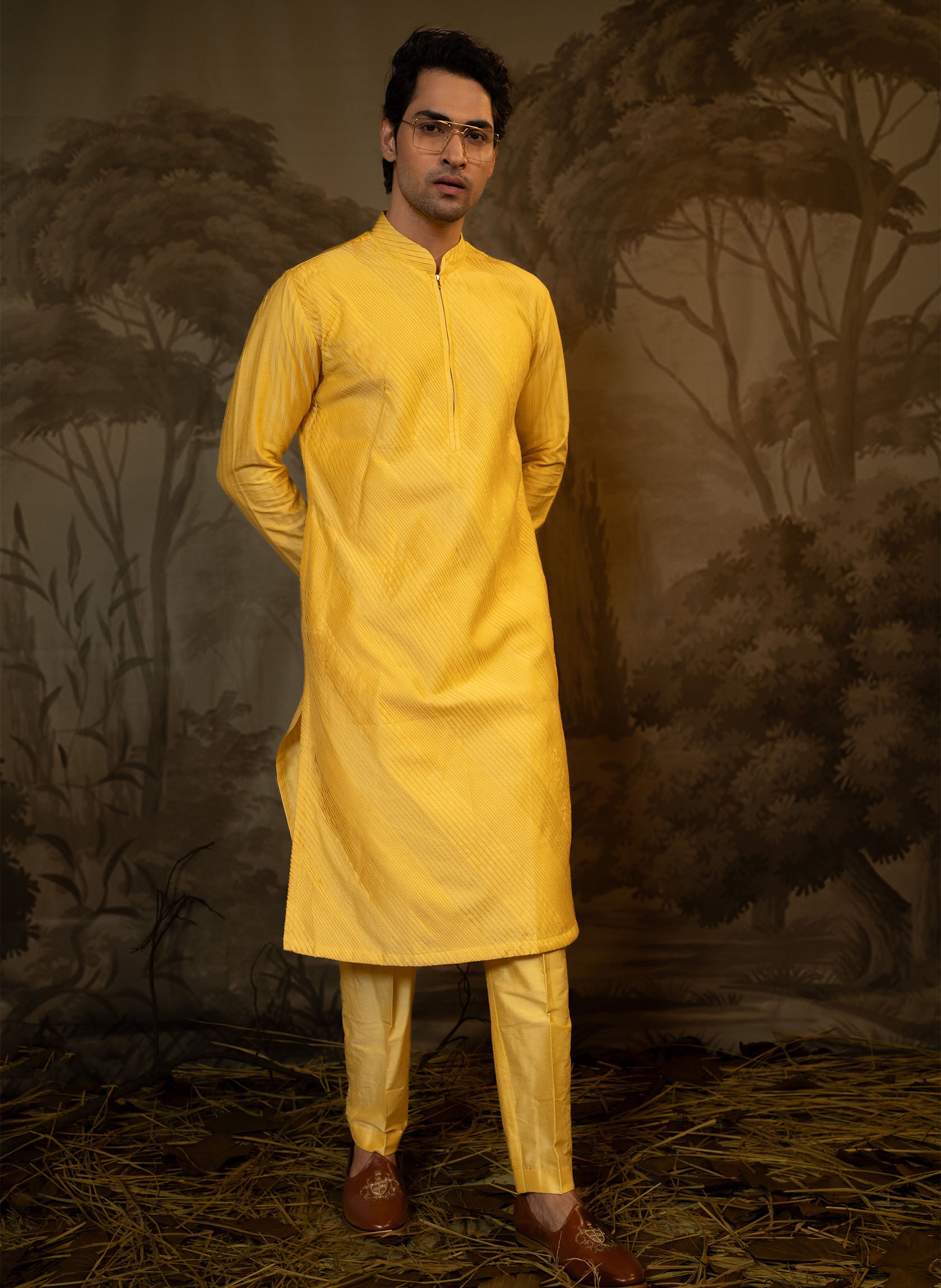 yellow-pintuck-kurta-set-with-zipper-opening
