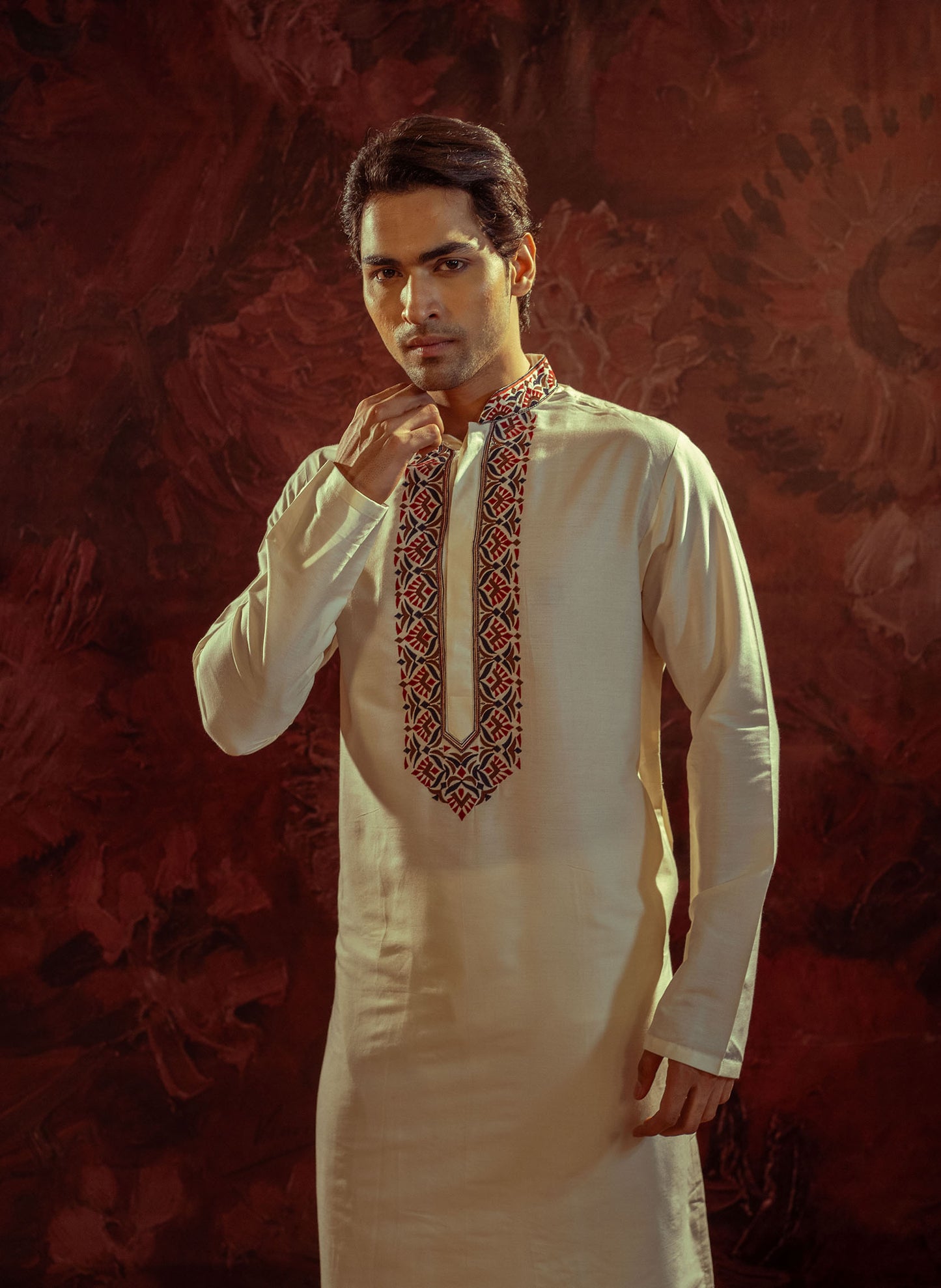 Offwhite Applique Kurta set