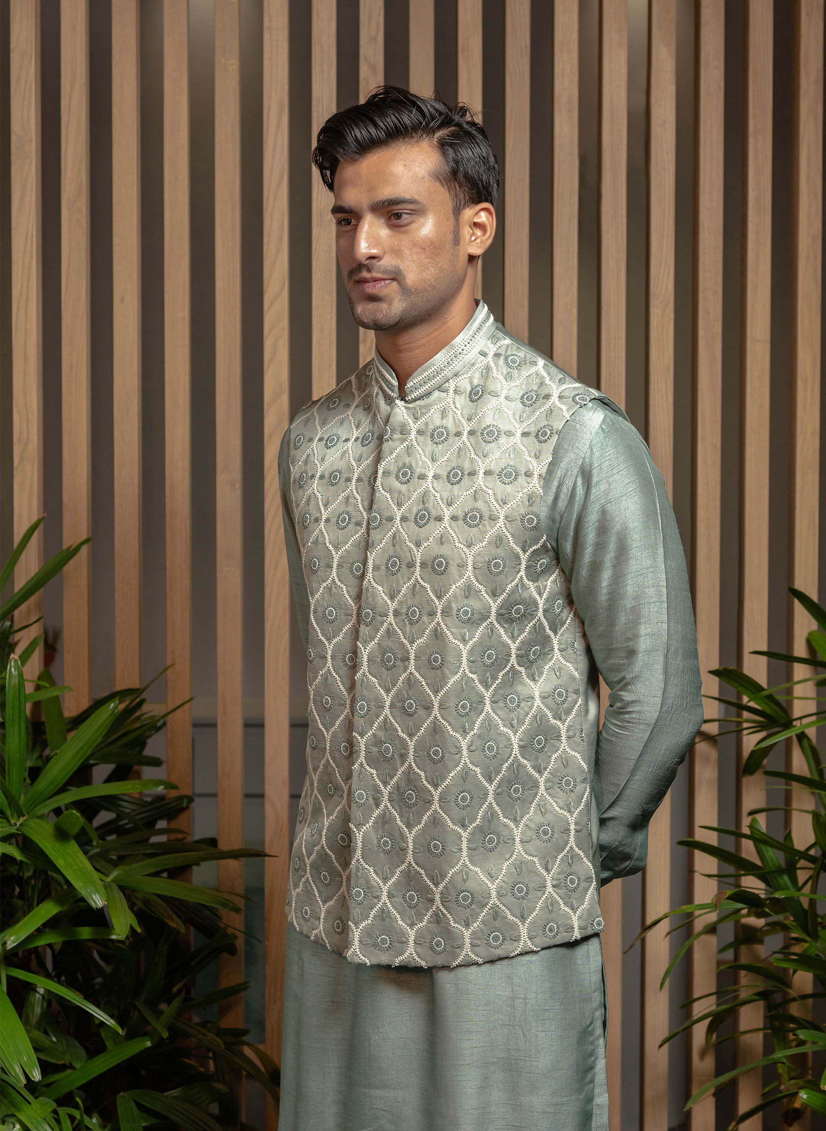 pearl-embroidered-bandi-with-kurta-set