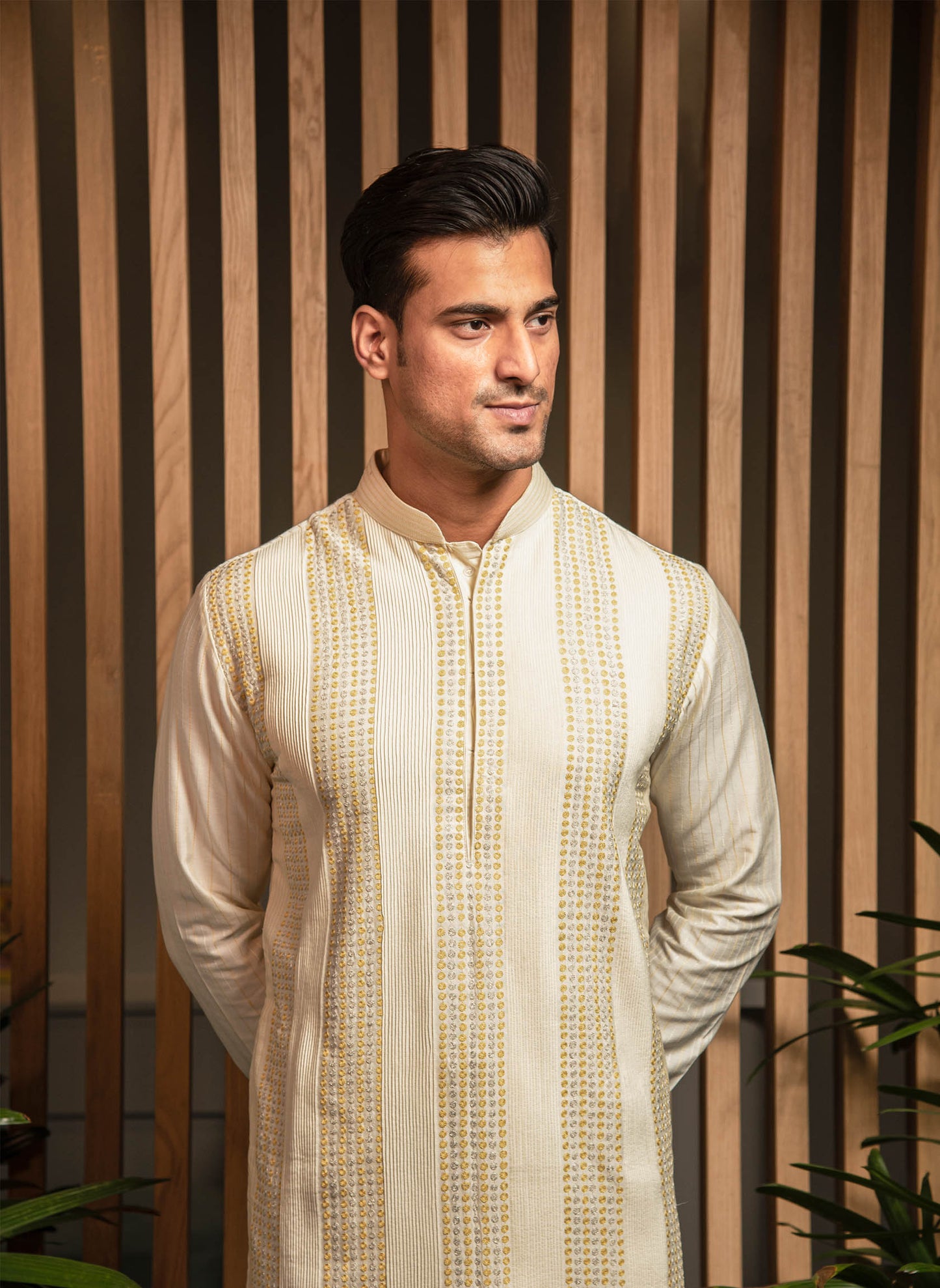 ivory-embroidered-kurta-set