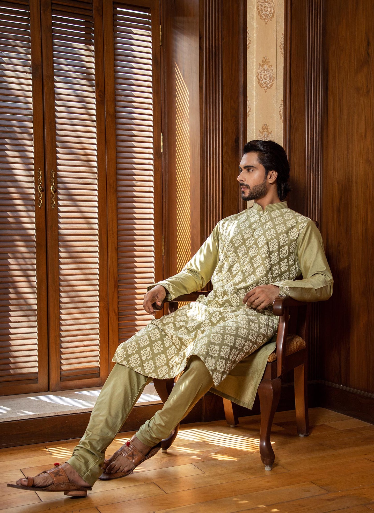 green-floral-embroidered-kurta-set