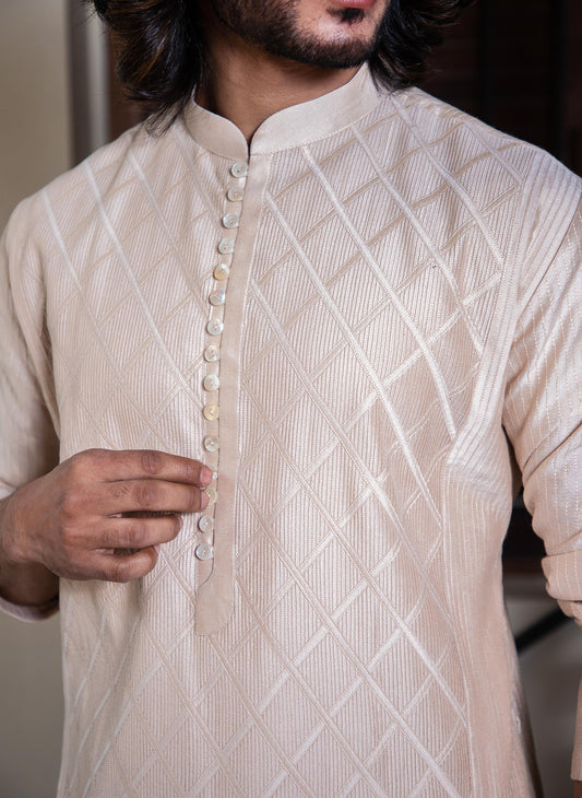 pearl-white-pintuck-kurta-set