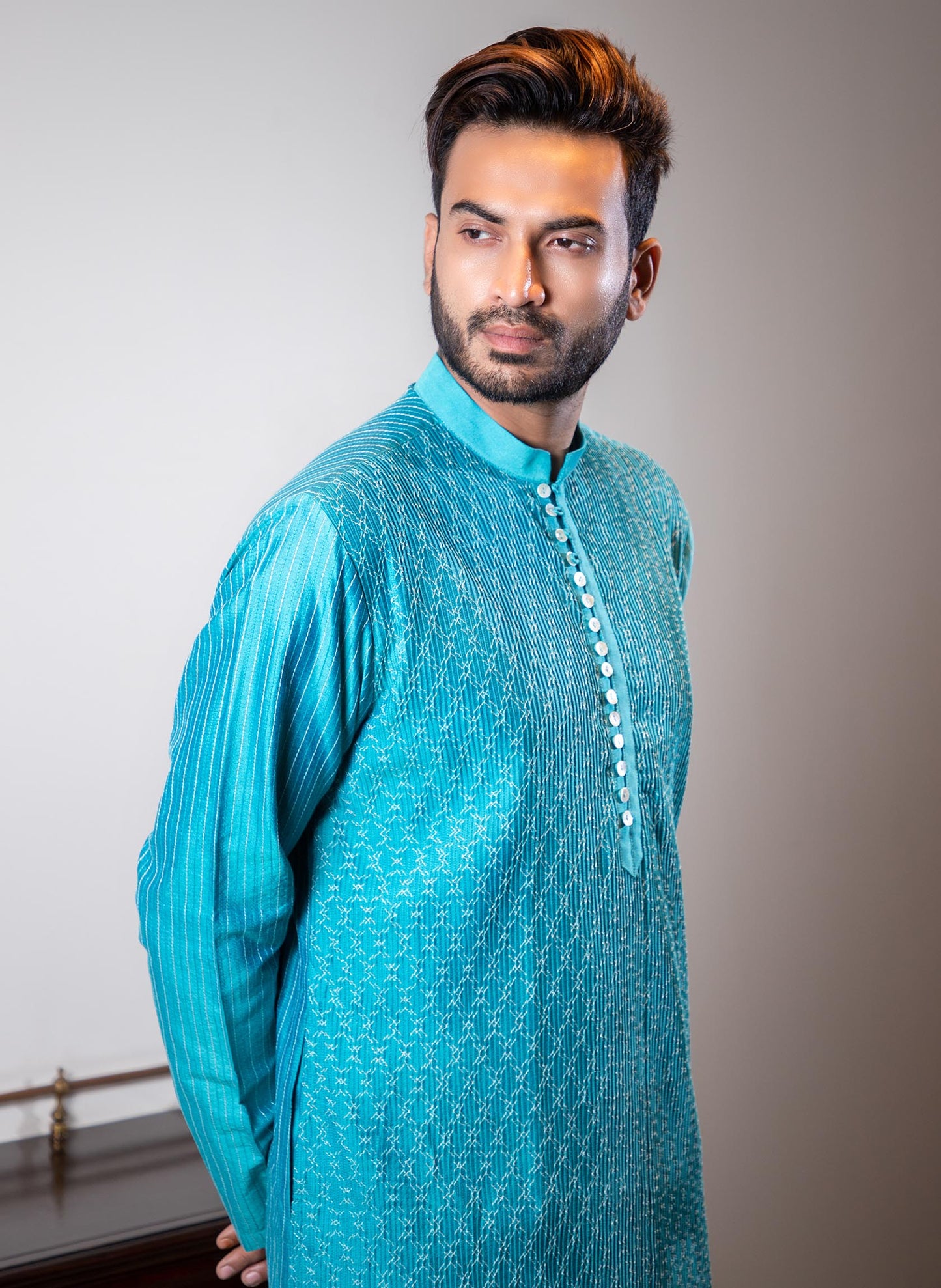 turquoise-blue-diagonal-pintuck-kurta-set