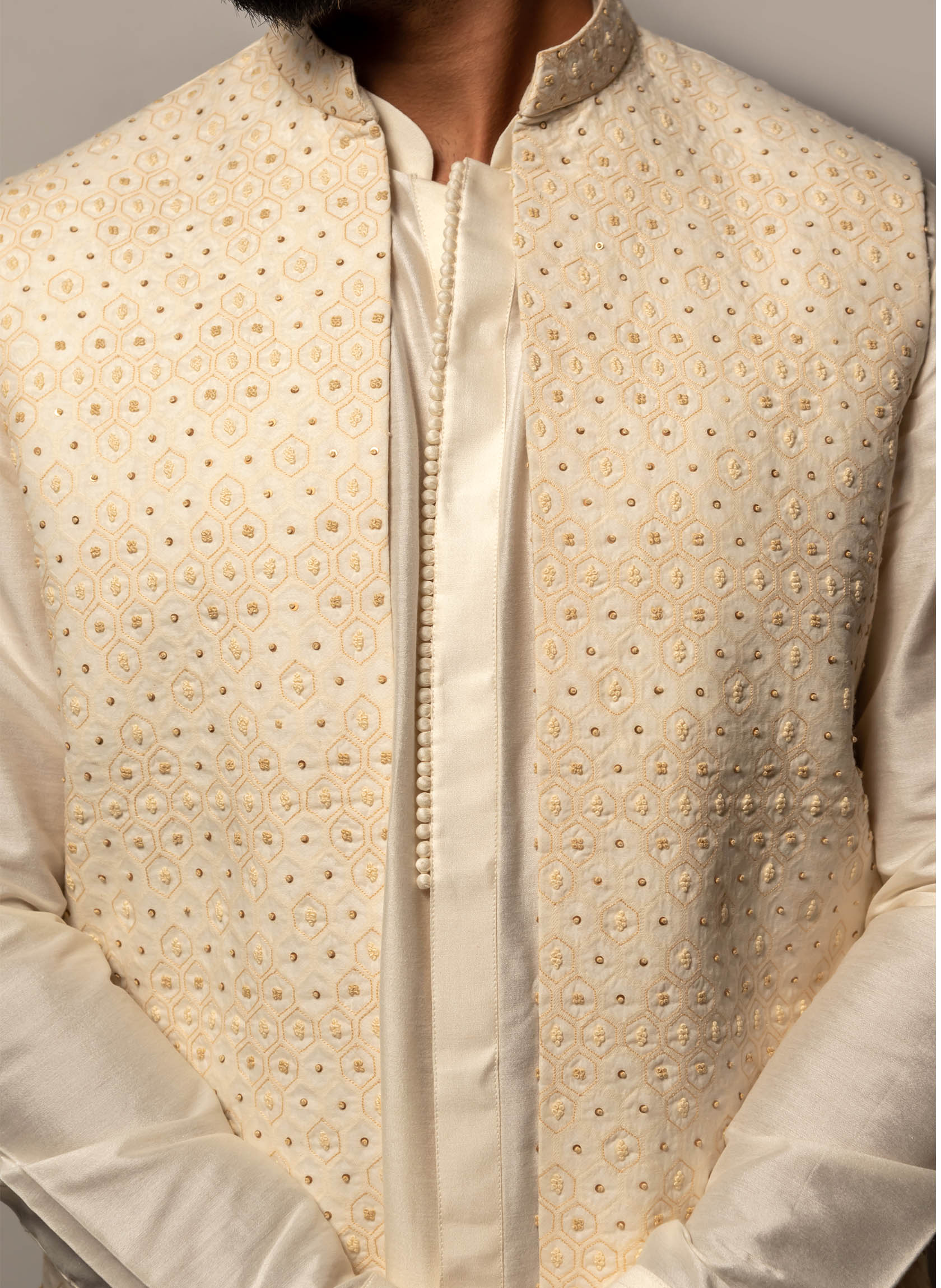 ivory-embroidered-long-jacket-with-kurta-set
