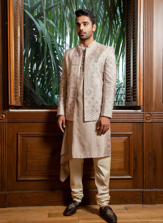 embroidered-bandhgala-with-drape-kurta-set