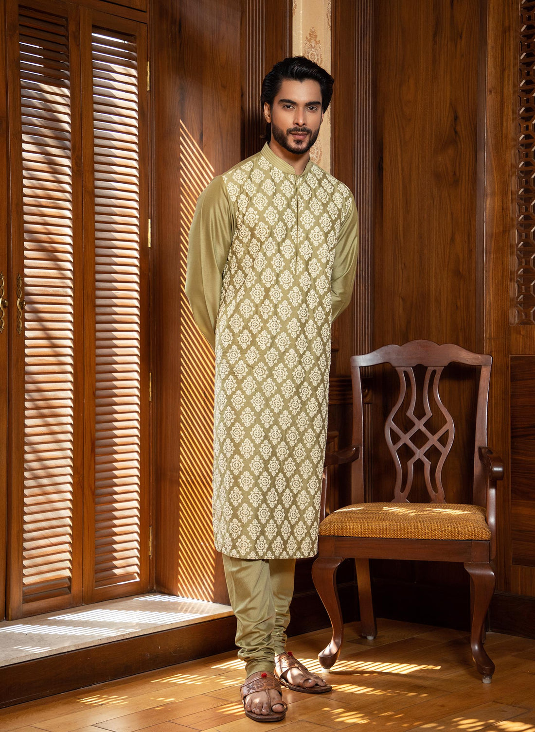 Green Floral Embroidered Kurta Set – Darshika Menswear