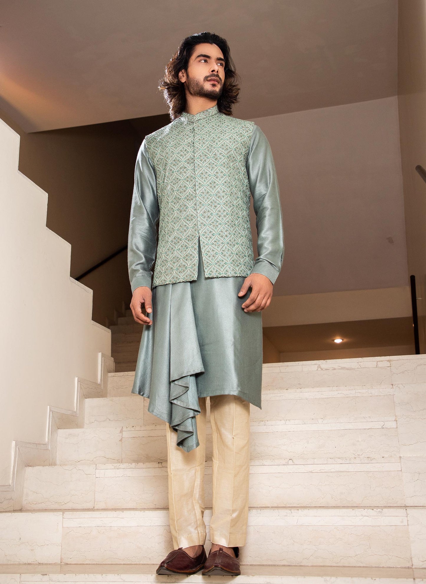 grey-silk-blend-embroidered-bundi-and-draped-kurta-set